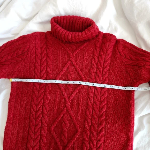Aran Mor Turtleneck Cableknit Sweater - Picture 6 of 8